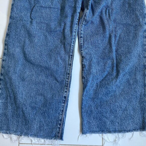 Levi's Jeans - Picture 4 of 5